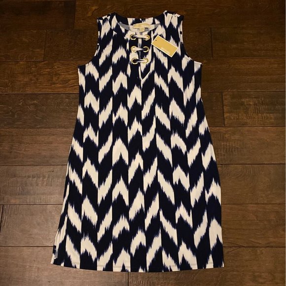 Michael Kors Dresses & Skirts - (70)NWT Michael Kors shift Dress - Small